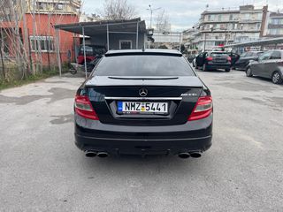 Mercedes-Benz C 63 AMG 2008-thumb-4
