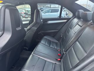 Mercedes-Benz C 63 AMG 2008-thumb-12