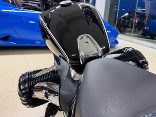 Bmw R 18 2020 * FIRST EDITION * ROLAND SANDS DESIGN * AKRAPOVIC *-thumb-16