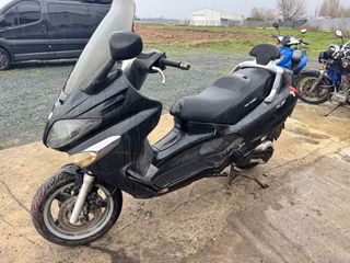 Piaggio xevo 400cc για ανταλλακτικα!!!-thumb-3