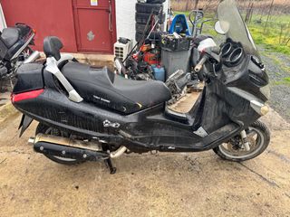 Piaggio xevo 400cc για ανταλλακτικα!!!-thumb-4