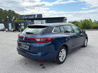 Renault Megane 2019-thumb-4