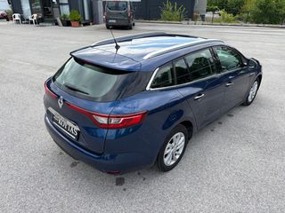 Renault Megane 2019-thumb-40