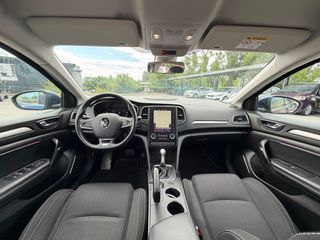 Renault Megane 2019-thumb-21