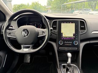 Renault Megane 2019-thumb-23