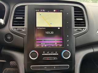 Renault Megane 2019-thumb-27