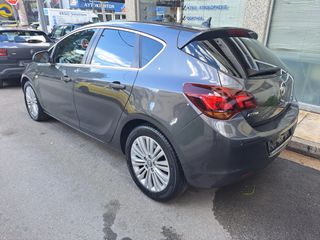 Opel Astra 2011 COSMO 1.7 CDTI 130PS-thumb-5