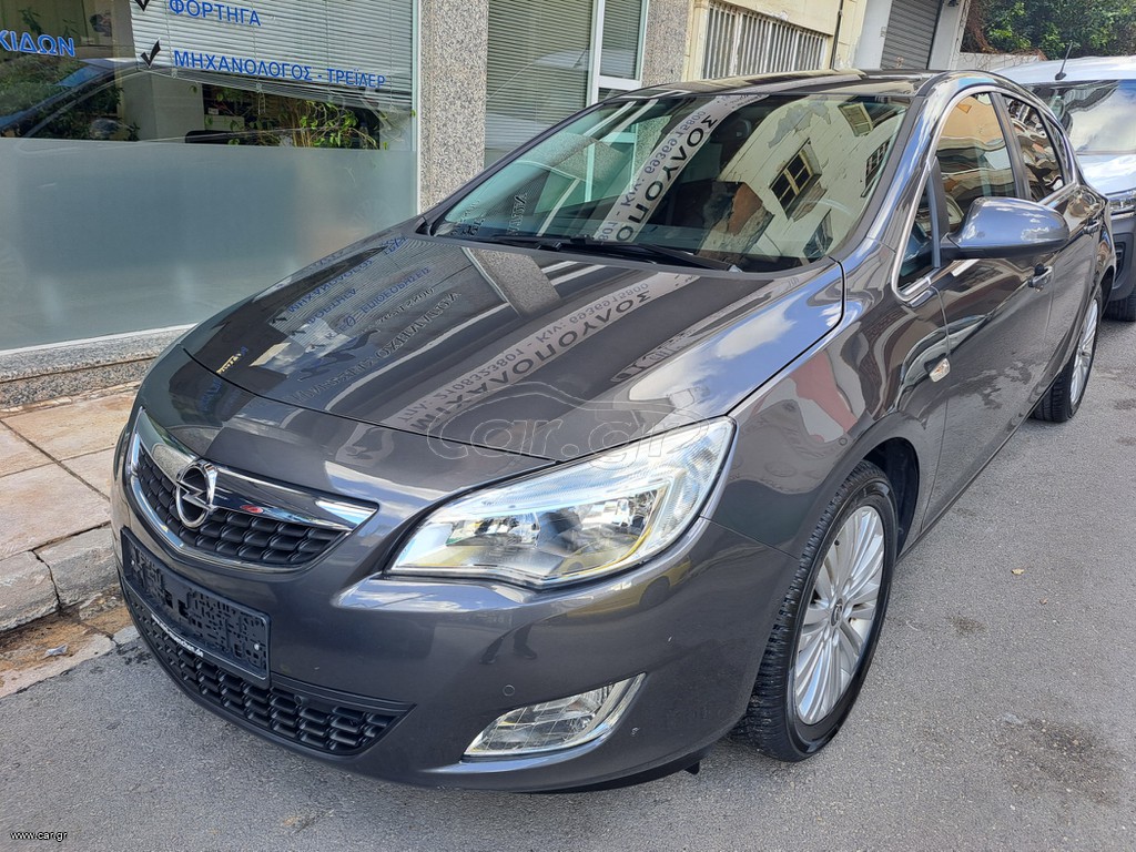 Opel Astra 2011 COSMO 1.7 CDTI 130PS