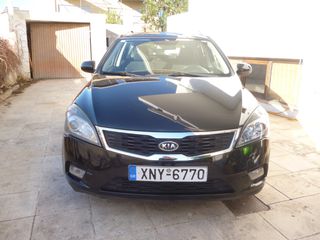 Kia Ceed / cee'd Sportswagon 2011 1.6 DIESEL