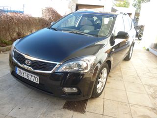 Kia Ceed / cee'd Sportswagon 2011 1.6 DIESEL-thumb-2