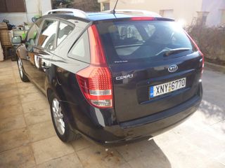 Kia Ceed / cee'd Sportswagon 2011 1.6 DIESEL-thumb-22