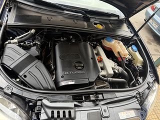 Audi A4 2009-thumb-10