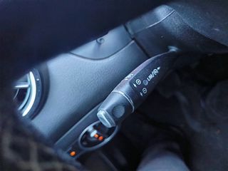 Mercedes-Benz GLA 180 2016-thumb-7