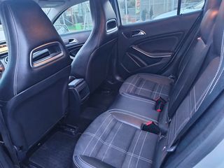 Mercedes-Benz GLA 180 2016-thumb-9