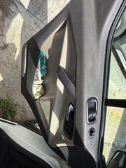 Ford Tourneo Custom 2018-thumb-10