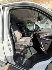 Ford Tourneo Custom 2018-thumb-32