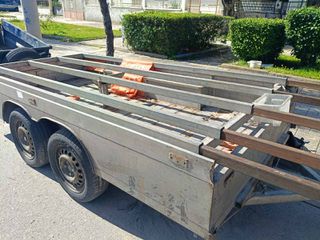 Τρέιλερ Αυτοκινήτου 2010