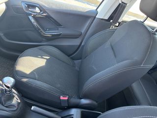 Peugeot 208 2016 6ΤΑΧΥΤΟ 120 ps , allure, navi, parktronic-thumb-9