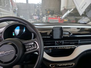 Fiat 500e 2022 500E-thumb-1