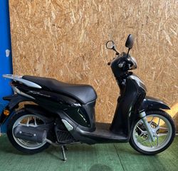 Honda SH Mode 125 2017-thumb-1
