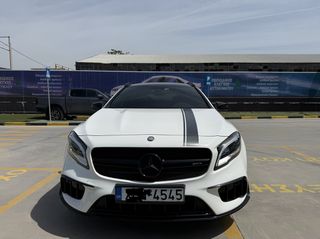 Mercedes-Benz GLA 45AMG 2020 EDITION II NIGHT PACKET AERO PERFORMANCE-thumb-2