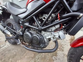Honda VTR 250 2009-thumb-6