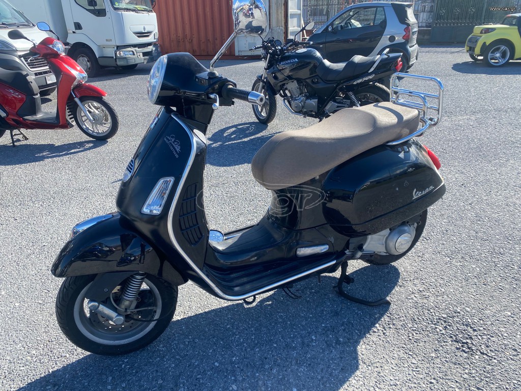 Piaggio Vespa GTS 250 2006