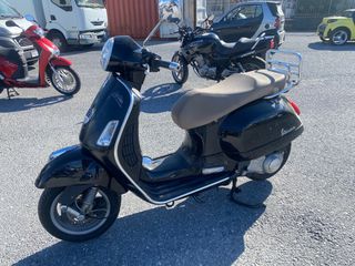 Piaggio Vespa GTS 250 2006