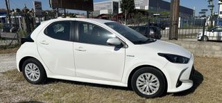 Toyota Yaris 2021 Hybrid-thumb-2
