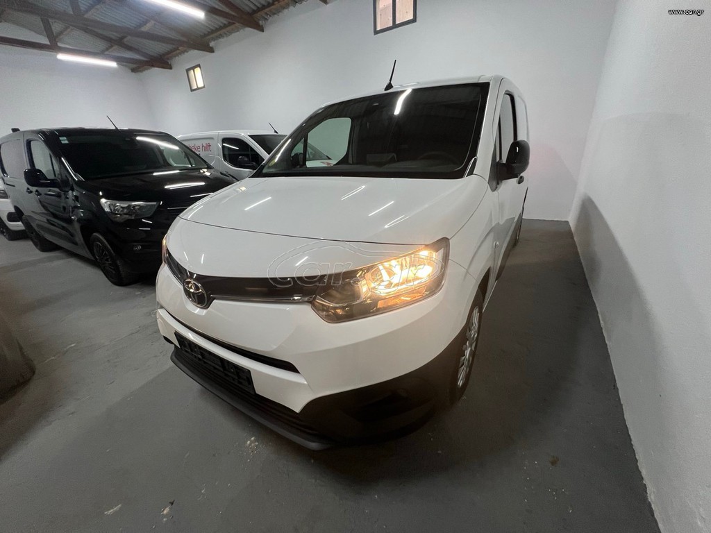 Κλούβα Toyota 2022 Proace τριθέσιο navi 6 ταχύτητες