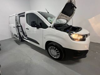 Κλούβα Toyota 2022 Proace τριθέσιο navi 6 ταχύτητες-thumb-4
