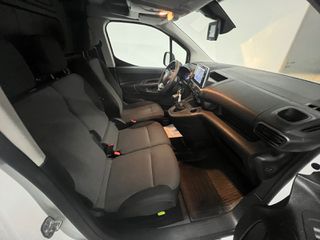 Κλούβα Toyota 2022 Proace τριθέσιο navi 6 ταχύτητες-thumb-29