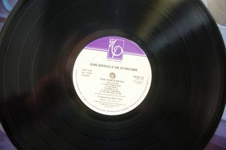 ELVIS COSTELLO & THE ATTRACTIONS - THIS YEARS MODEL-thumb-7