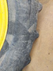 Λάστιχα John Deere 2027-thumb-3