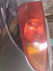 ΦANAΡIA ΠΙΣΩ FORD FOCUS 2000-thumb-1