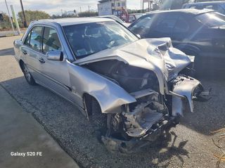Mercedes-Benz C 180 2002-thumb-1