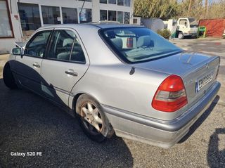 Mercedes-Benz C 180 2002-thumb-3