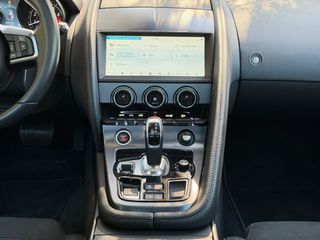 Jaguar F-Type 2019 R-DYNAMIC PANORAMA P300 FACELIFT-thumb-19