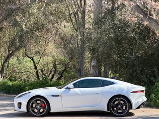 Jaguar F-Type 2019 R-DYNAMIC PANORAMA P300 FACELIFT-thumb-7