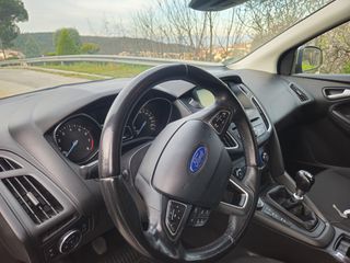 Ford Focus 2016 EcoBoost 1.0 125hp Full Extra-thumb-18