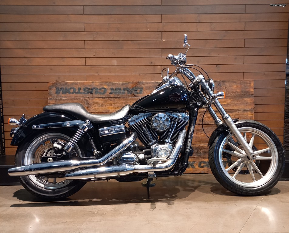 Harley Davidson DYNA Super Glide Custom 2011