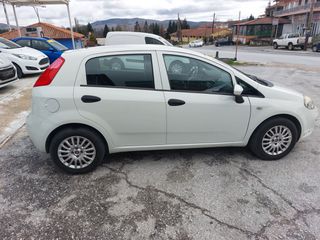 Fiat Punto 2017-thumb-6