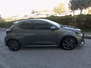 Toyota Yaris 2022 ACTIVE PLUS HYBRID SERVIS ΑΝΤΙΠΡΟΣΩΠΕΙΑΣ-thumb-7