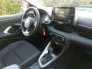 Toyota Yaris 2022 ACTIVE PLUS HYBRID SERVIS ΑΝΤΙΠΡΟΣΩΠΕΙΑΣ-thumb-14
