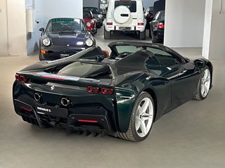 Ferrari SF90 2024 Spider-thumb-8