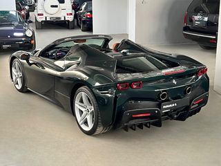 Ferrari SF90 2024 Spider-thumb-9