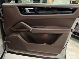 Porsche Cayenne 2020 COUPE-GTS-ZANTA 21''-MONITORS BACK SEATS-thumb-64