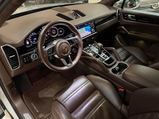 Porsche Cayenne 2020 COUPE-GTS-ZANTA 21''-MONITORS BACK SEATS-thumb-37