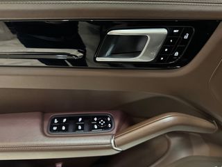 Porsche Cayenne 2020 COUPE-GTS-ZANTA 21''-MONITORS BACK SEATS-thumb-62
