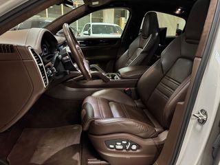 Porsche Cayenne 2020 COUPE-GTS-ZANTA 21''-MONITORS BACK SEATS-thumb-46